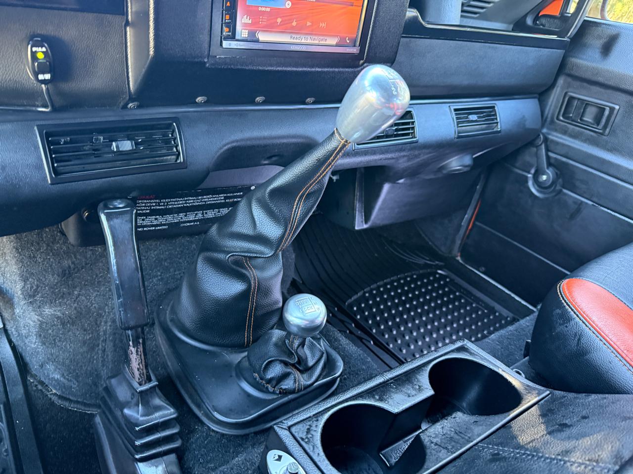 Land Rover Defender 110 4-Door 4WD 1987