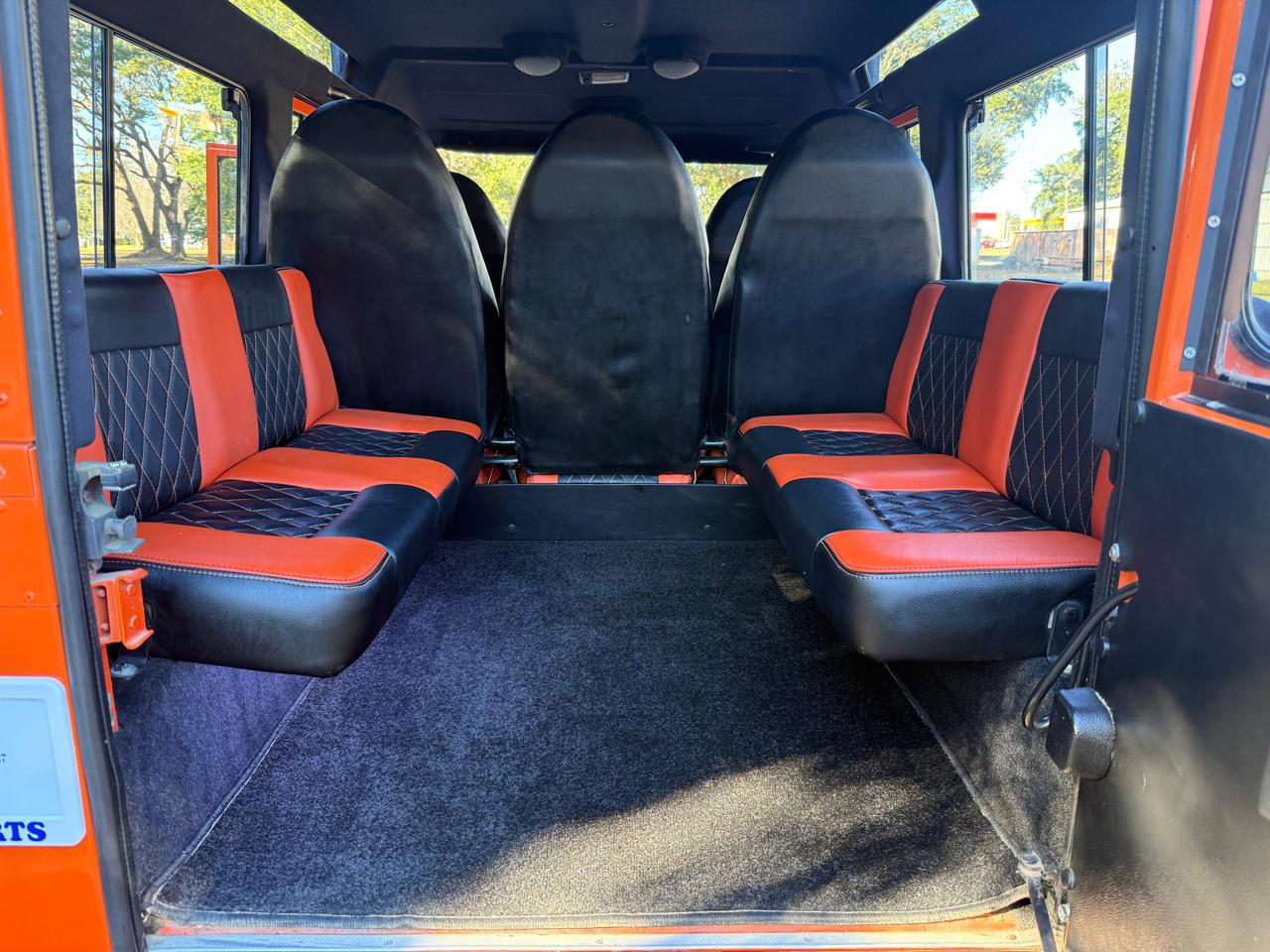 Land Rover Defender 110 4-Door 4WD 1987