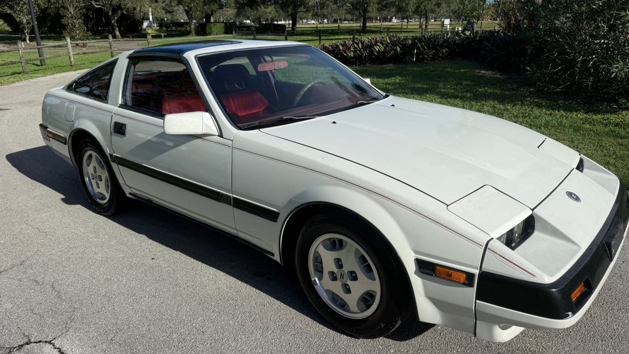 Nissan 300ZX Base 1985