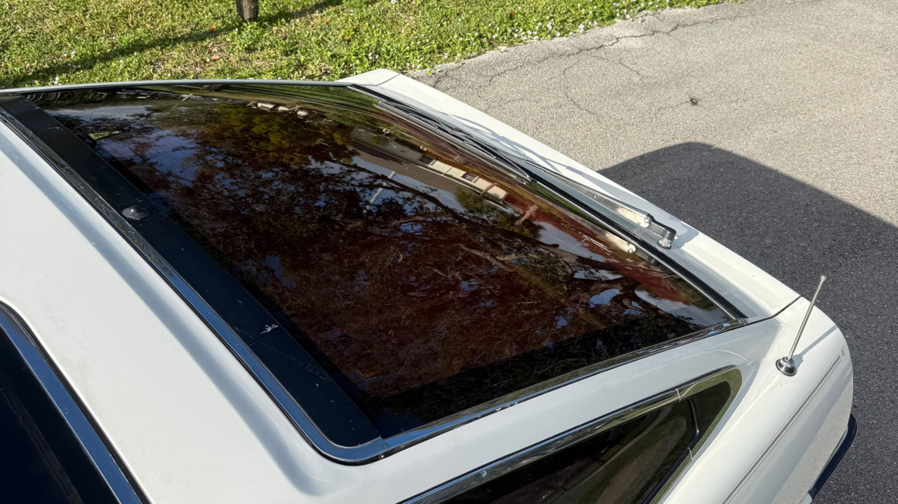 Nissan 300ZX Base 1985