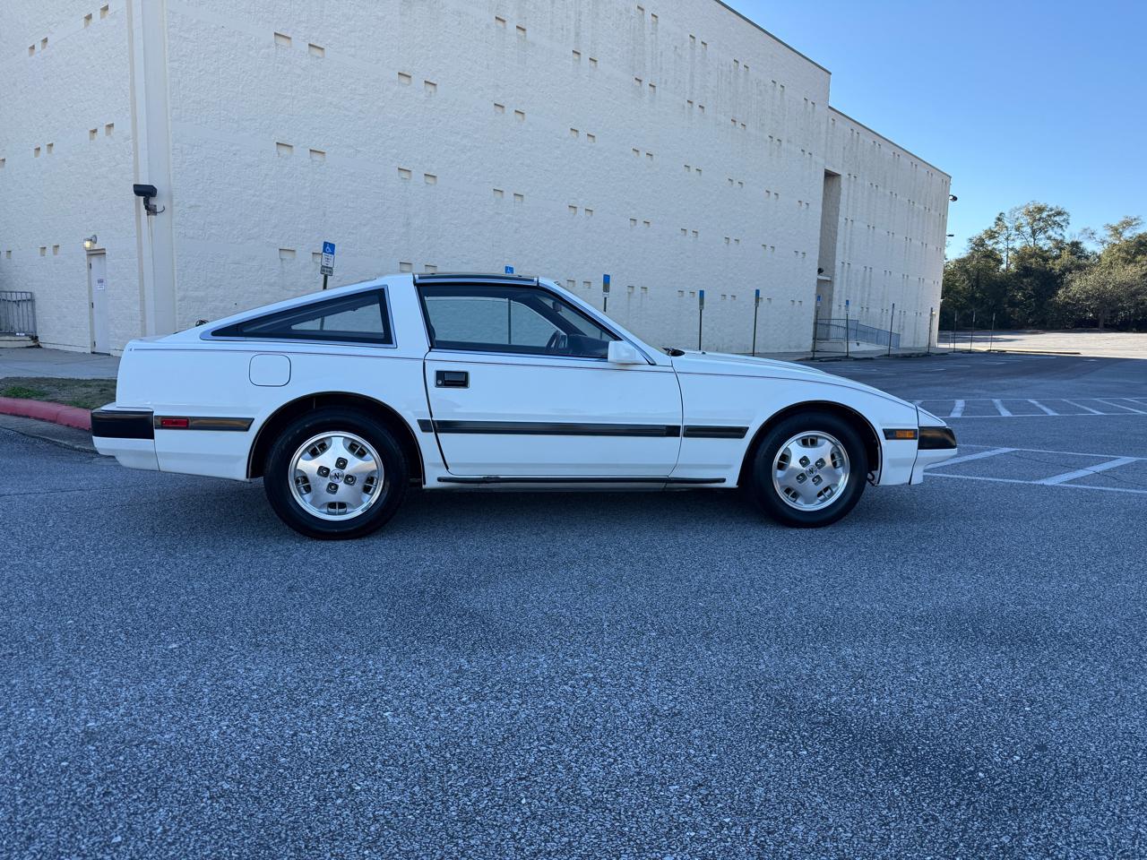 Nissan 300ZX Base 1985