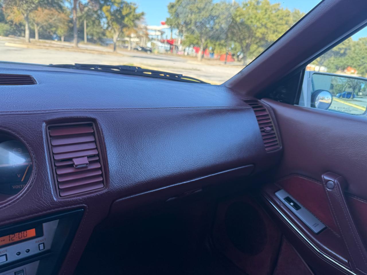 Nissan 300ZX Base 1985