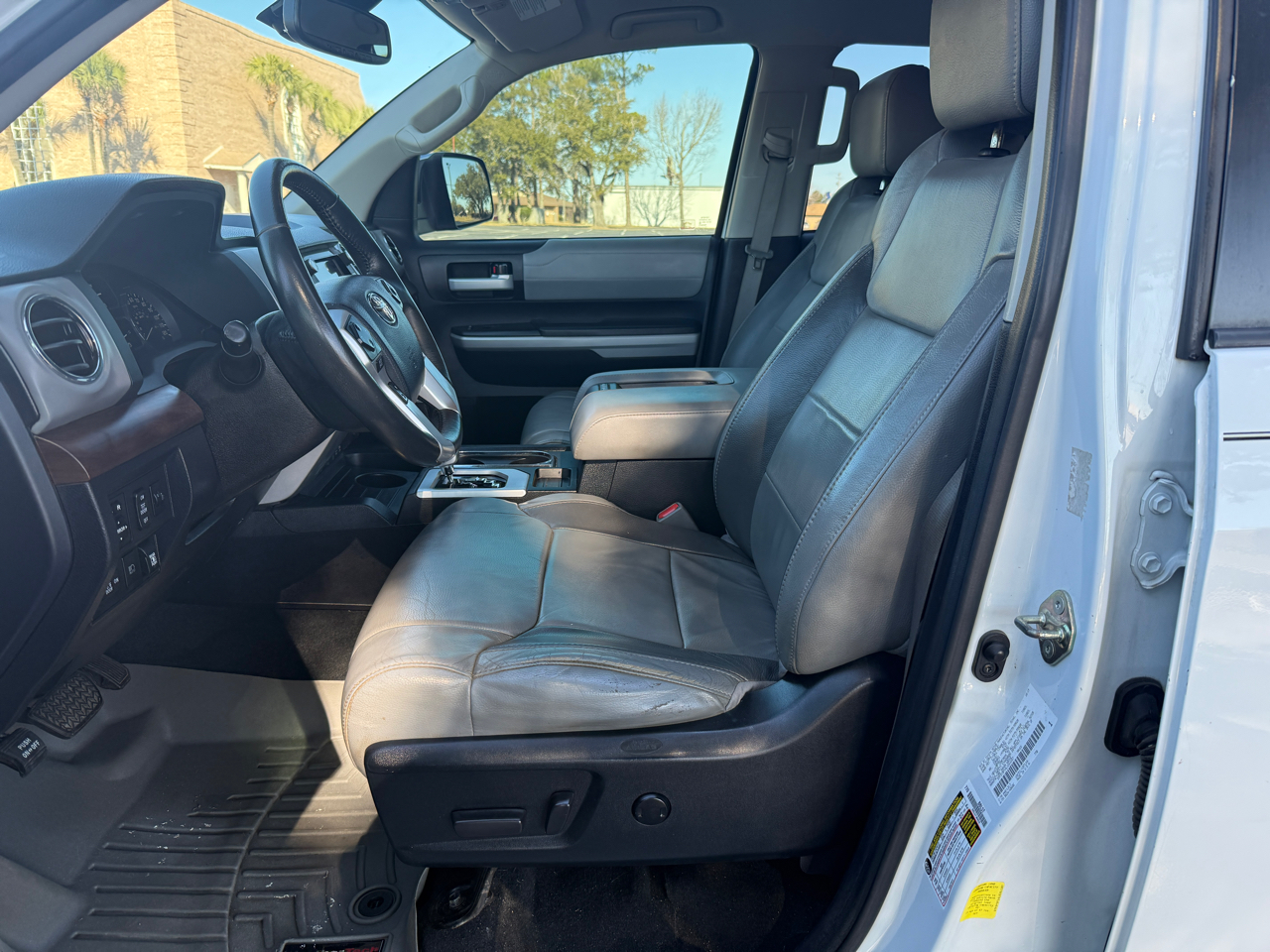 Toyota Tundra Limited 5.7L Double Cab 2WD 2020