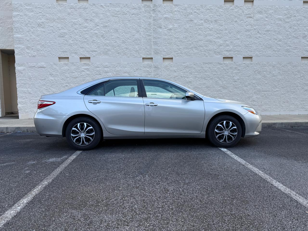 Toyota Camry LE 2016