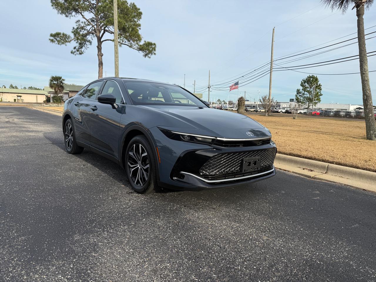 Toyota Crown XLE 2025