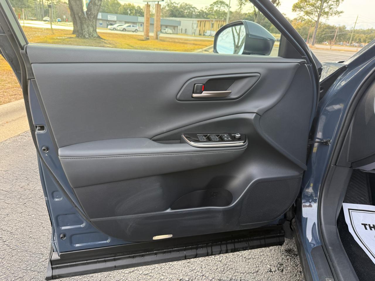 Toyota Crown XLE 2025