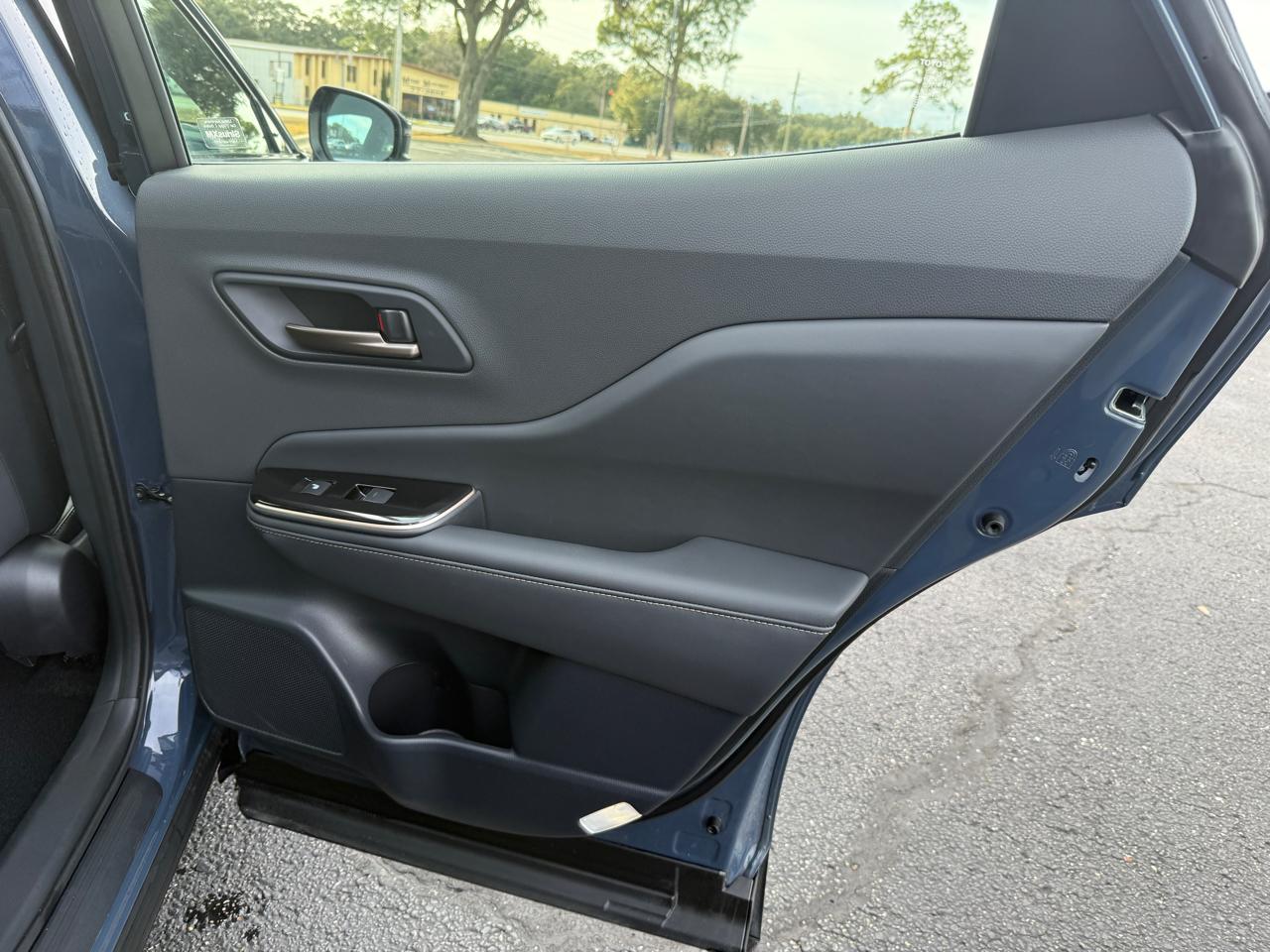 Toyota Crown XLE 2025