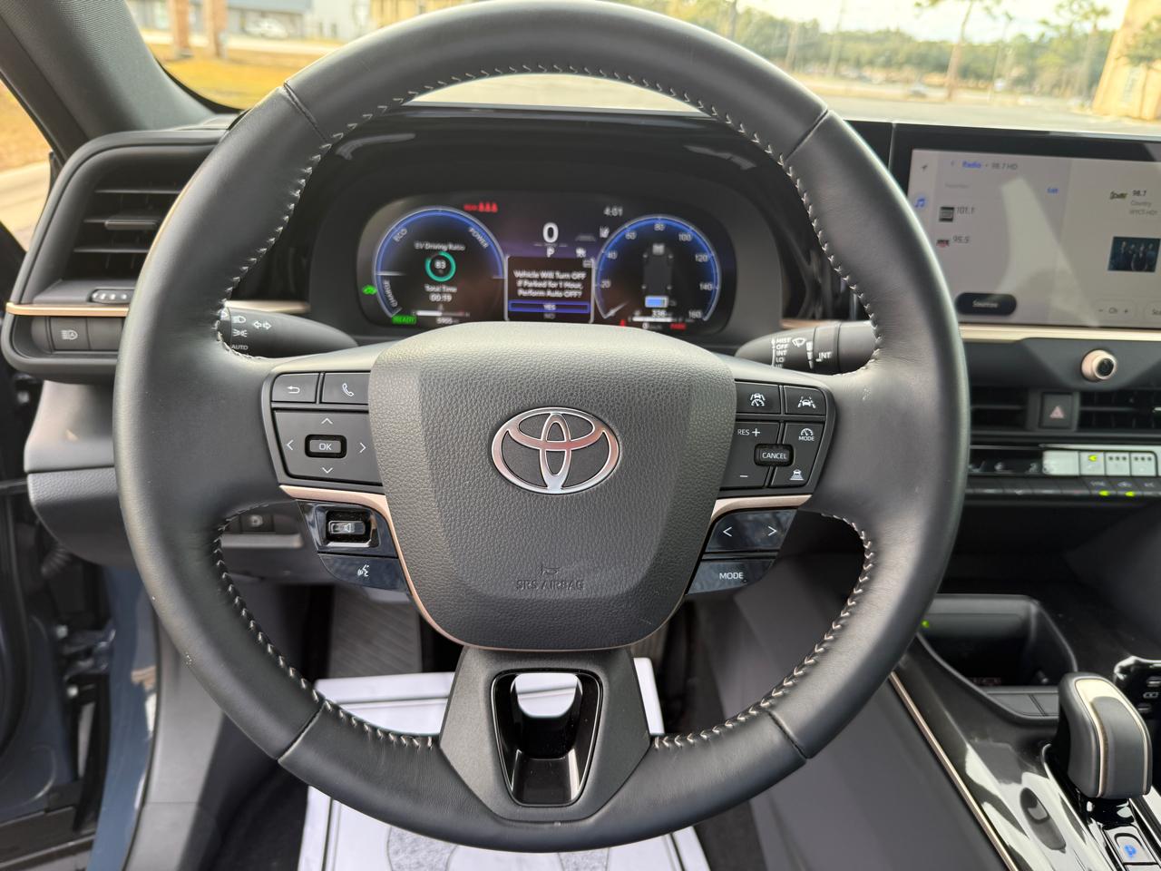 Toyota Crown XLE 2025