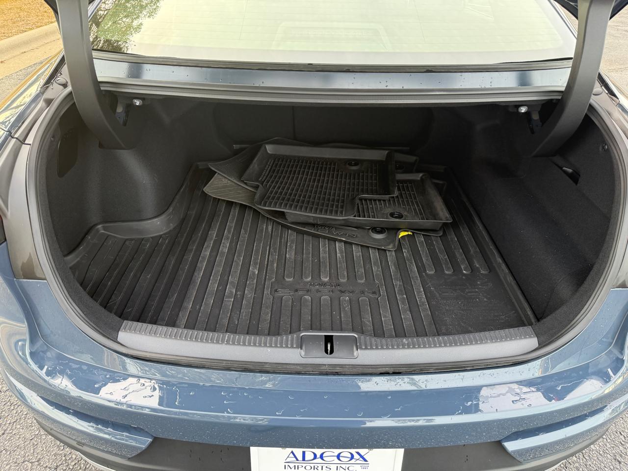 Toyota Crown XLE 2025