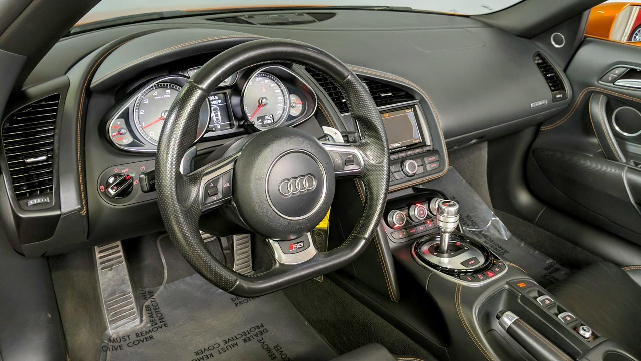 Audi R8 V8 quattro 7A 2015