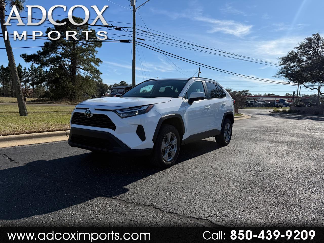 Toyota RAV4 Hybrid XLE 2025