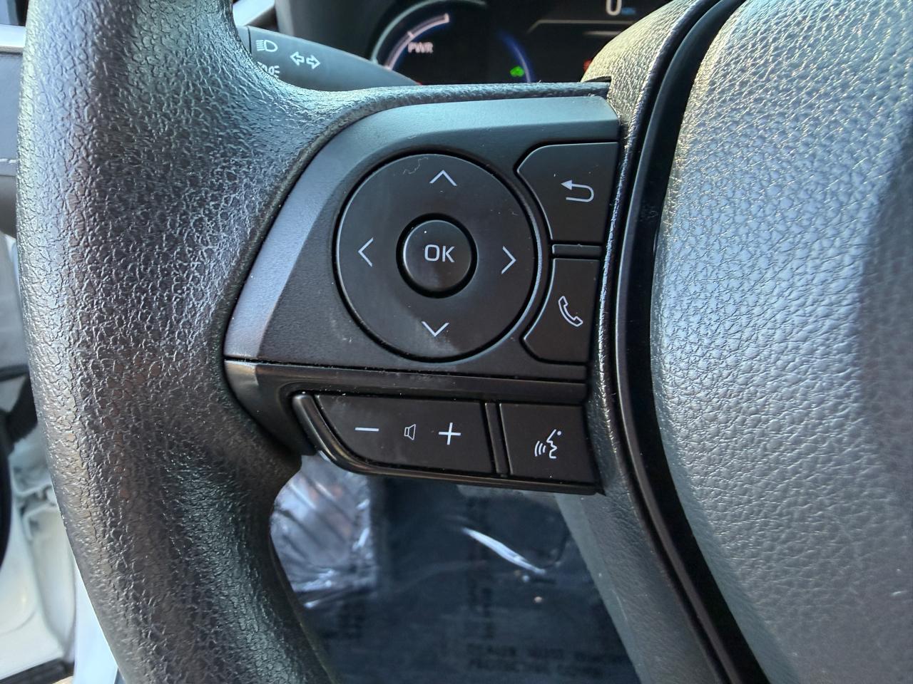 Toyota RAV4 Hybrid XLE 2025