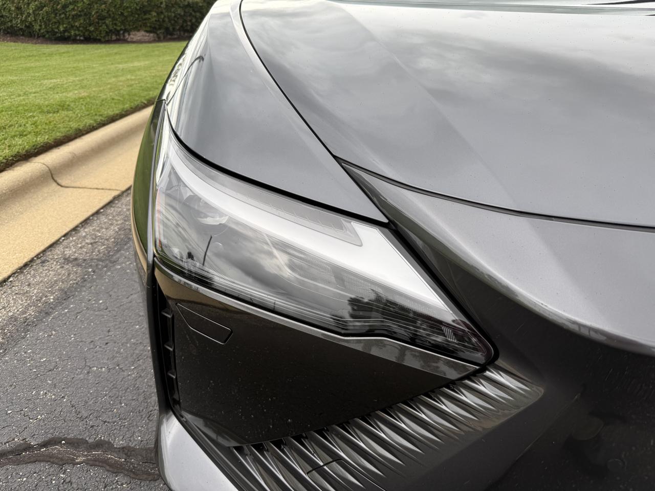 Lexus RZ 450e Premium 2023