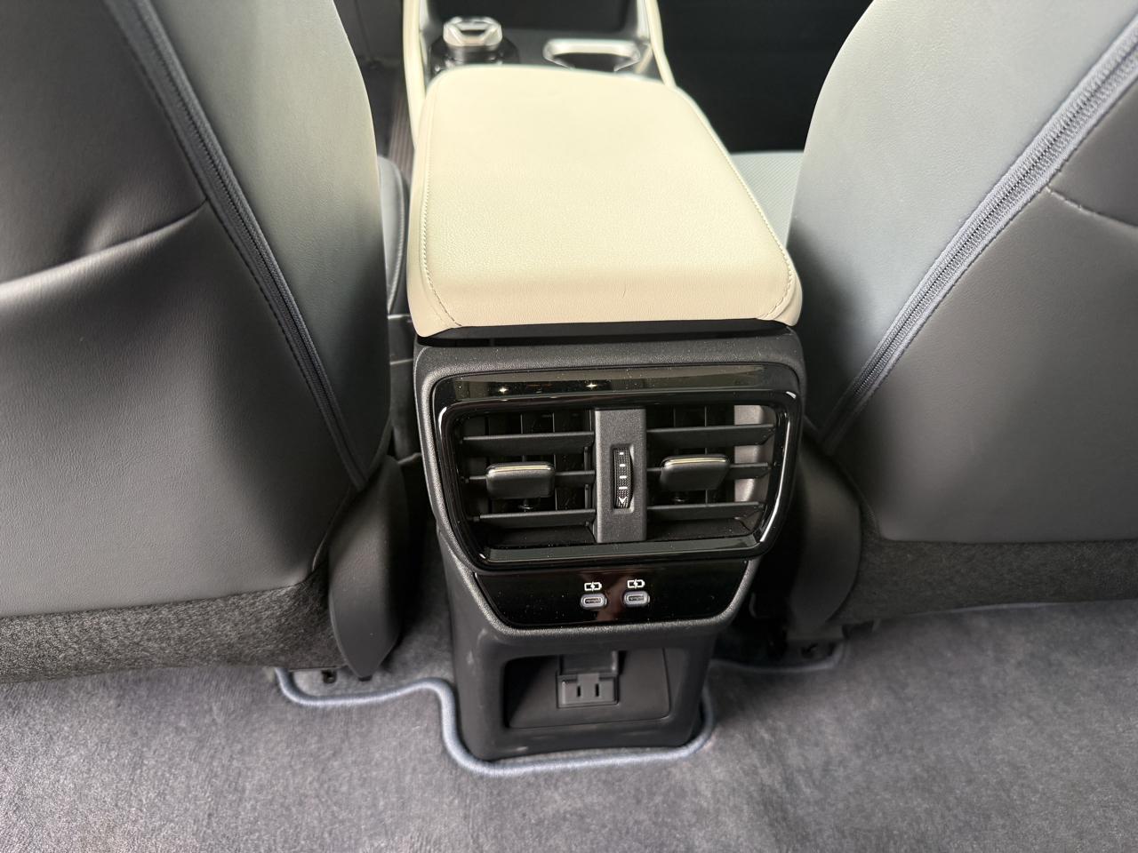 Lexus RZ 450e Premium 2023