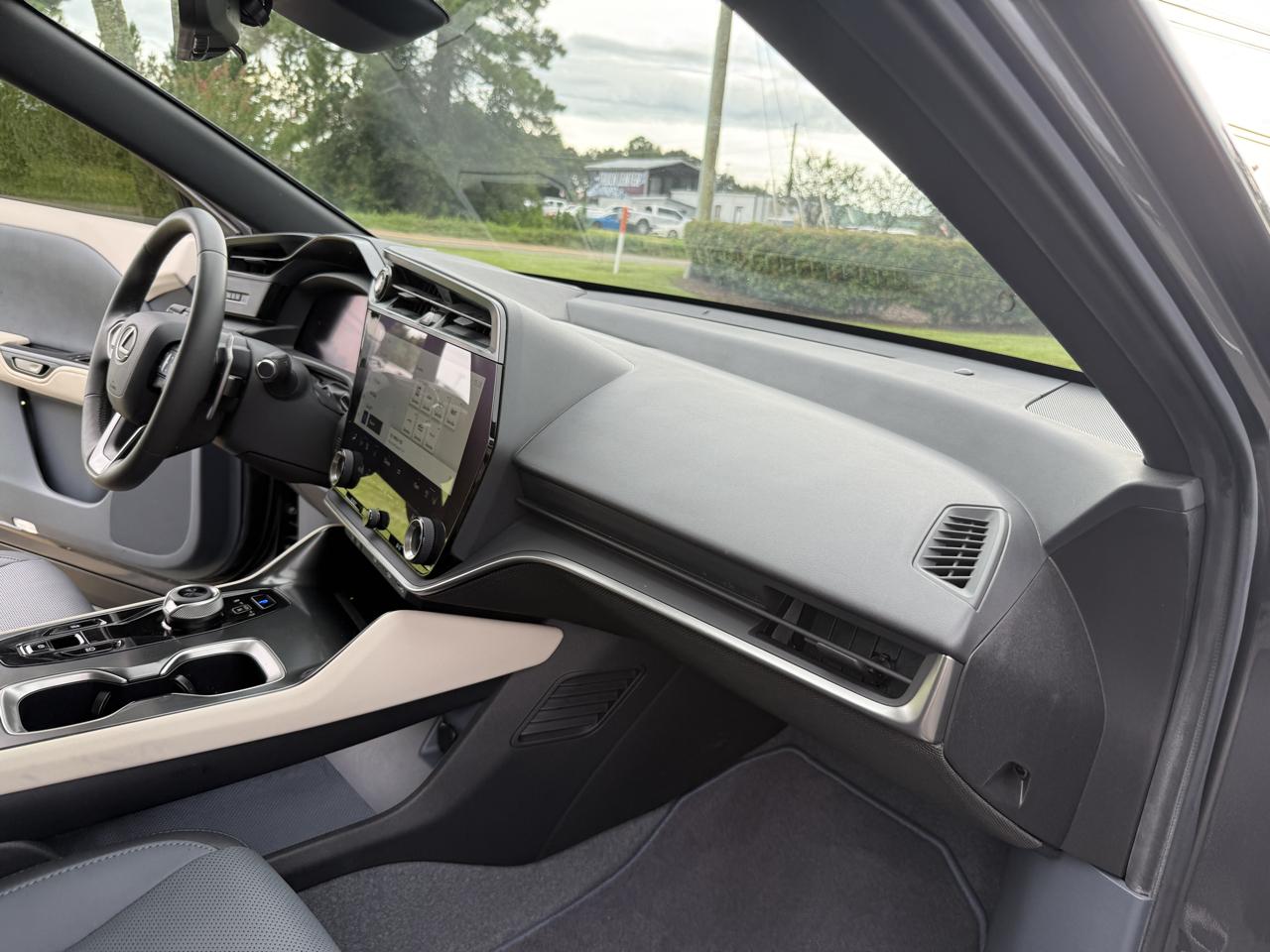 Lexus RZ 450e Premium 2023
