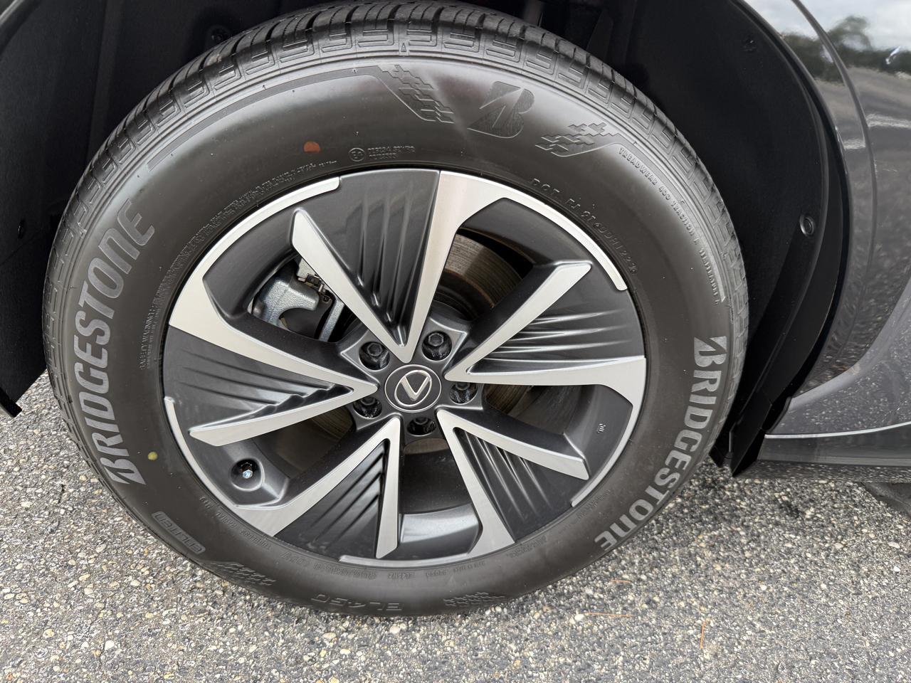 Lexus RZ 450e Premium 2023