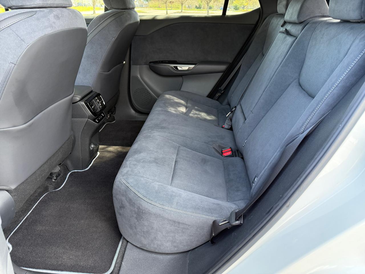 Lexus RZ 450e Premium 2023