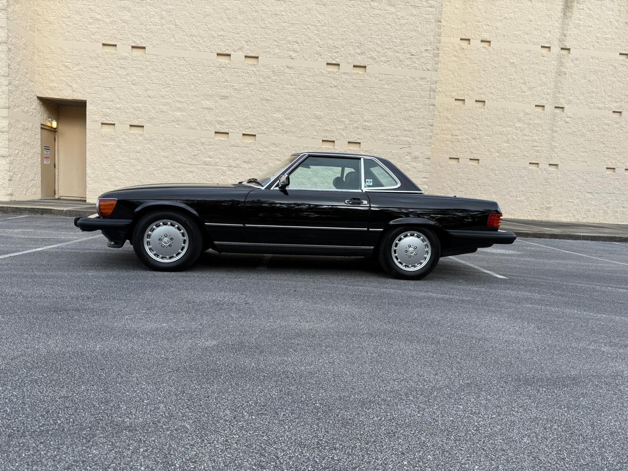 Mercedes-Benz 560 SL coupe 1989