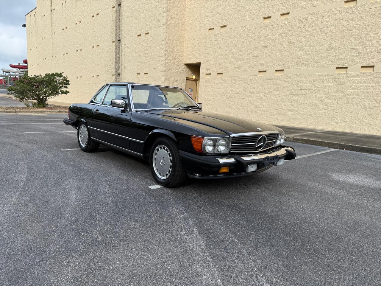 Mercedes-Benz 560 SL coupe 1989