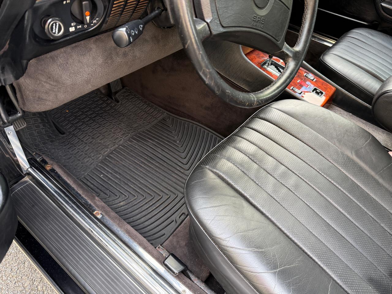 Mercedes-Benz 560 SL coupe 1989