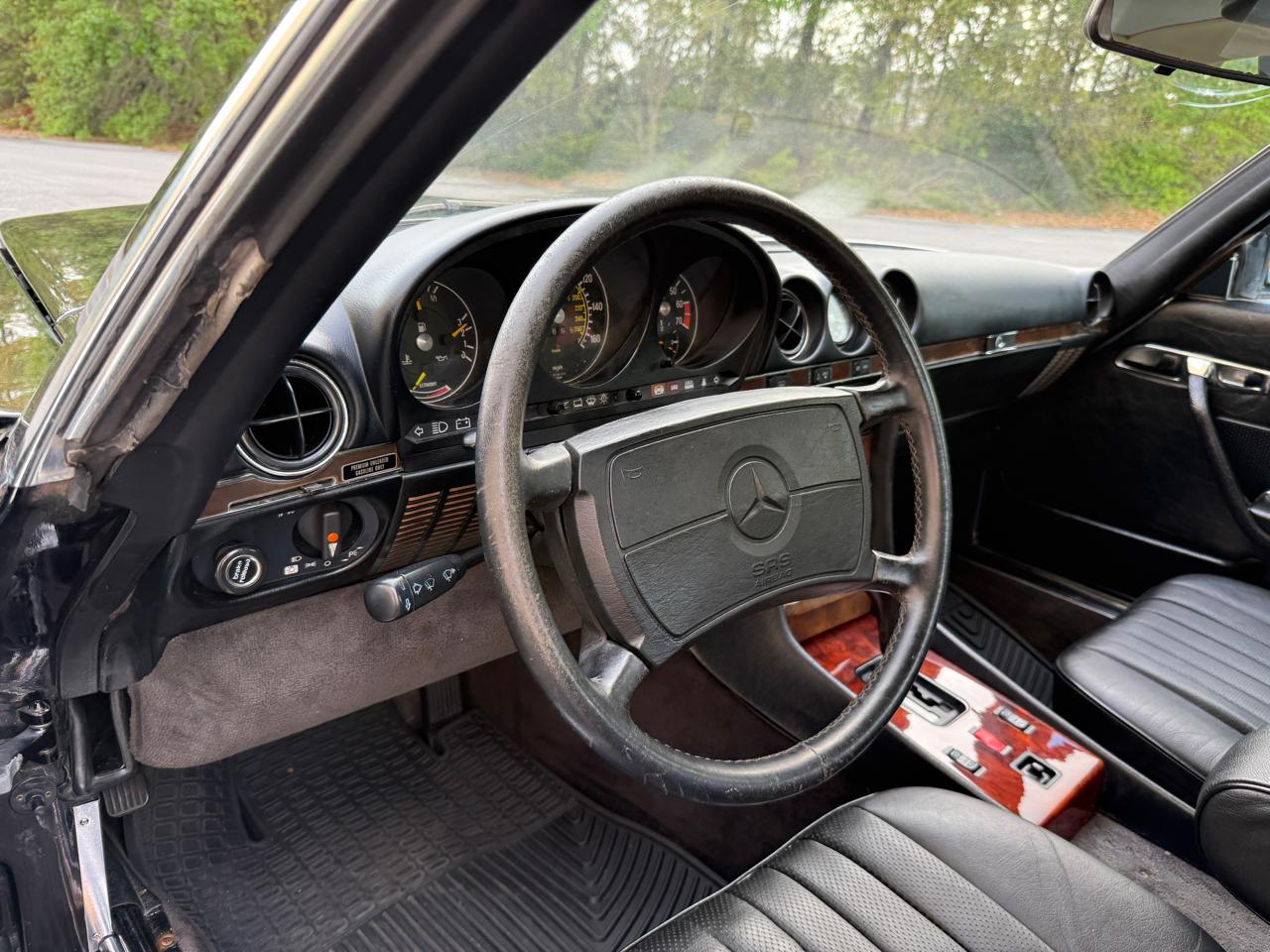 Mercedes-Benz 560 SL coupe 1989