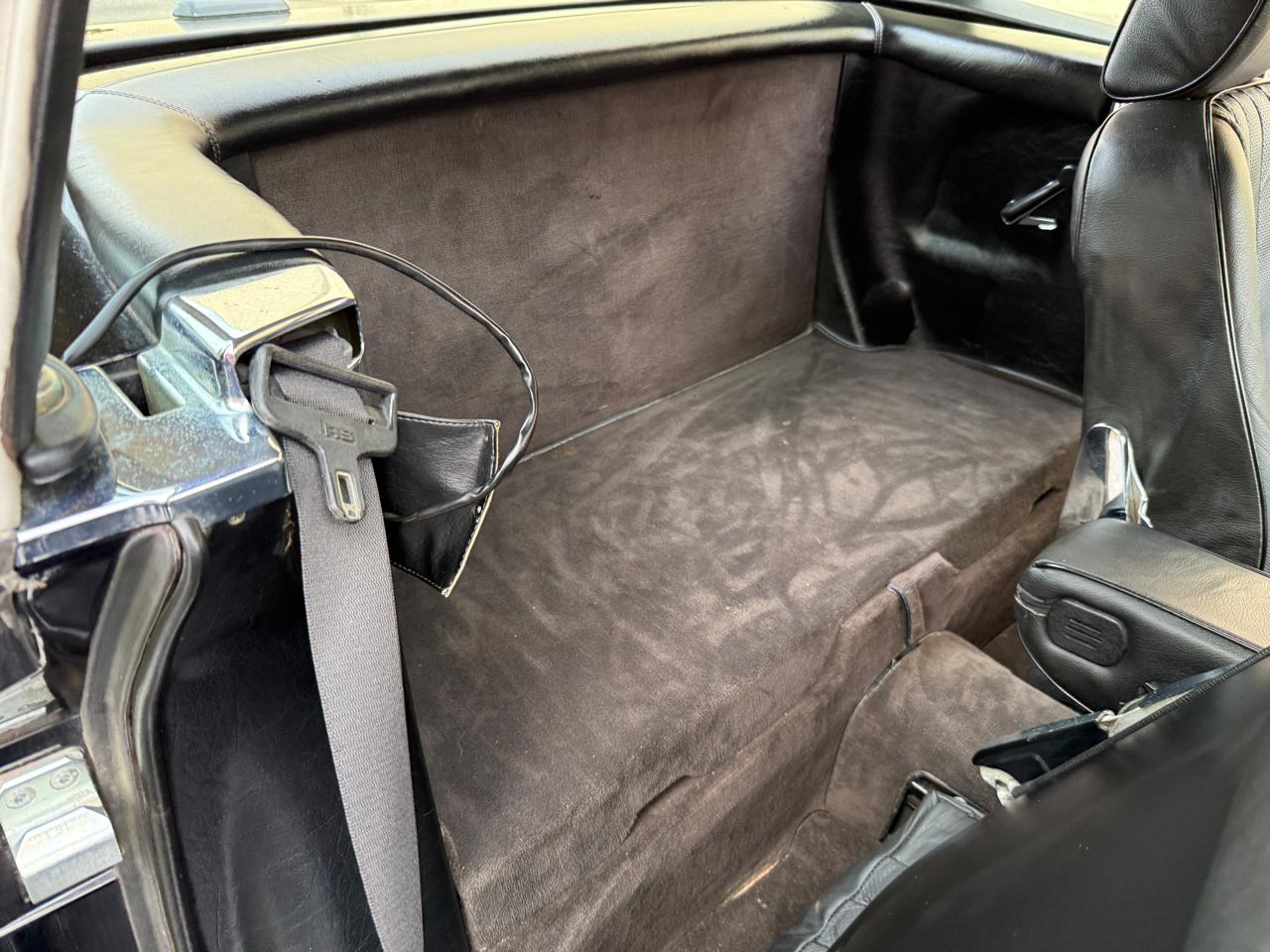 Mercedes-Benz 560 SL coupe 1989