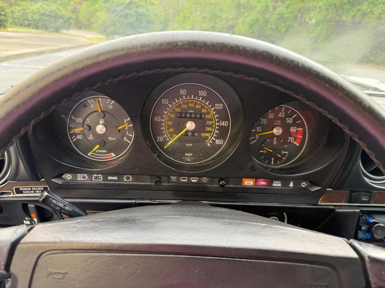 Mercedes-Benz 560 SL coupe 1989