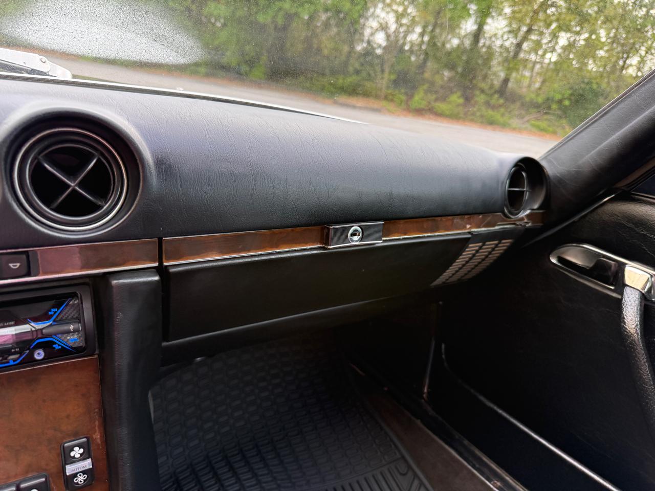 Mercedes-Benz 560 SL coupe 1989