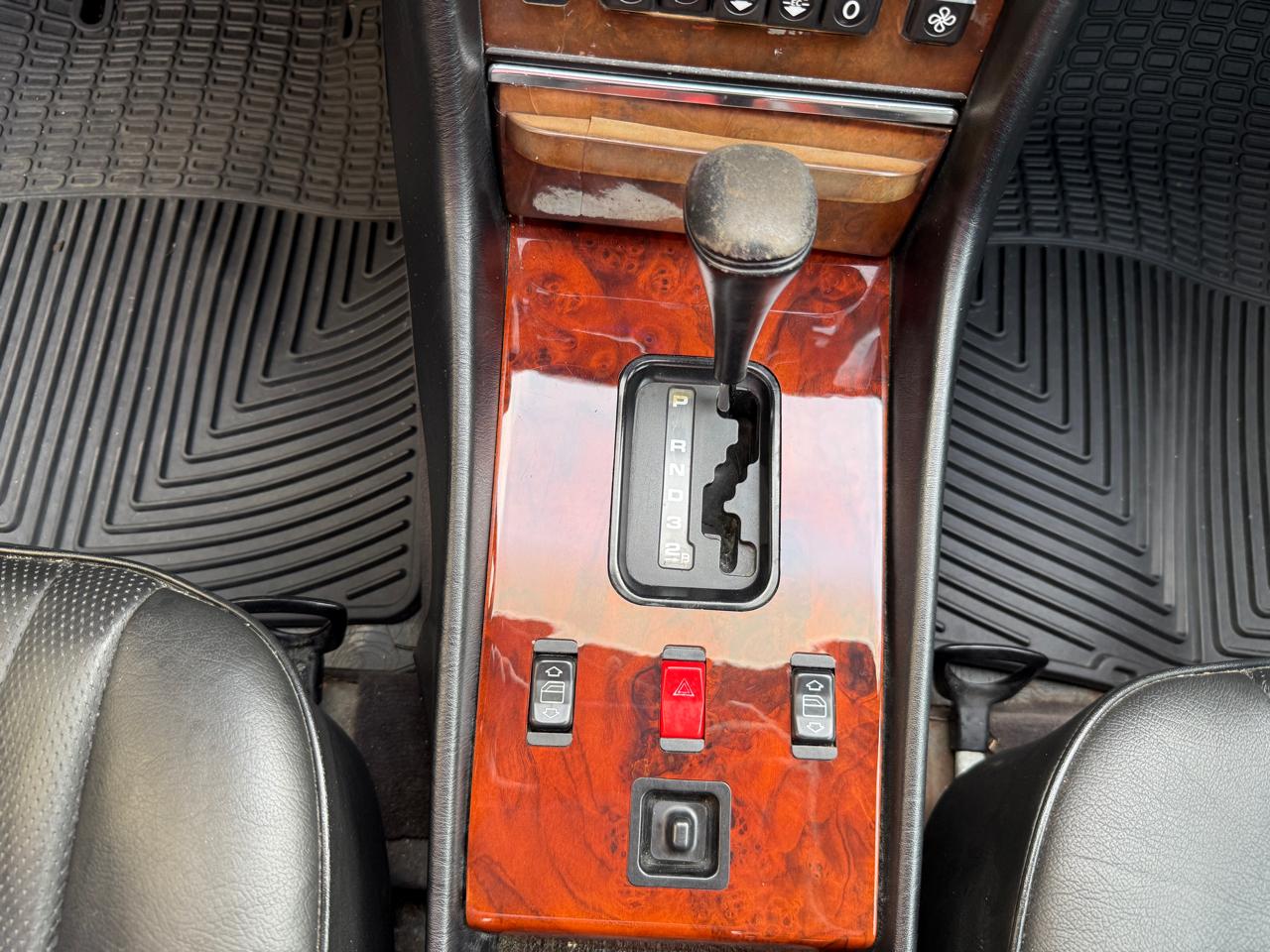 Mercedes-Benz 560 SL coupe 1989