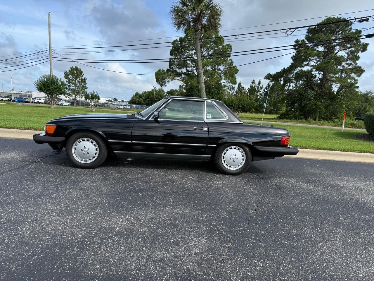 Mercedes-Benz 560 SL coupe 1989
