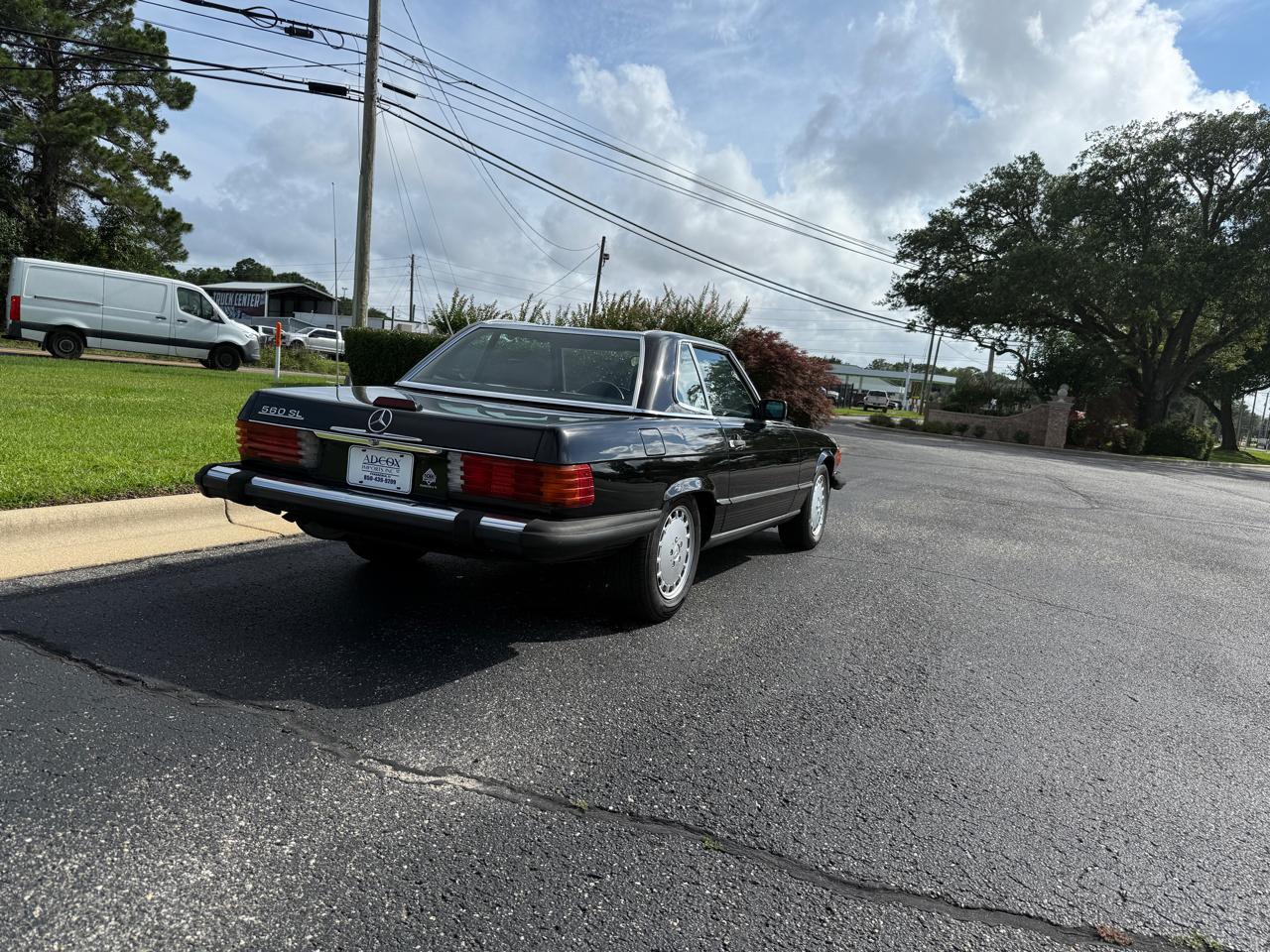 Mercedes-Benz 560 SL coupe 1989