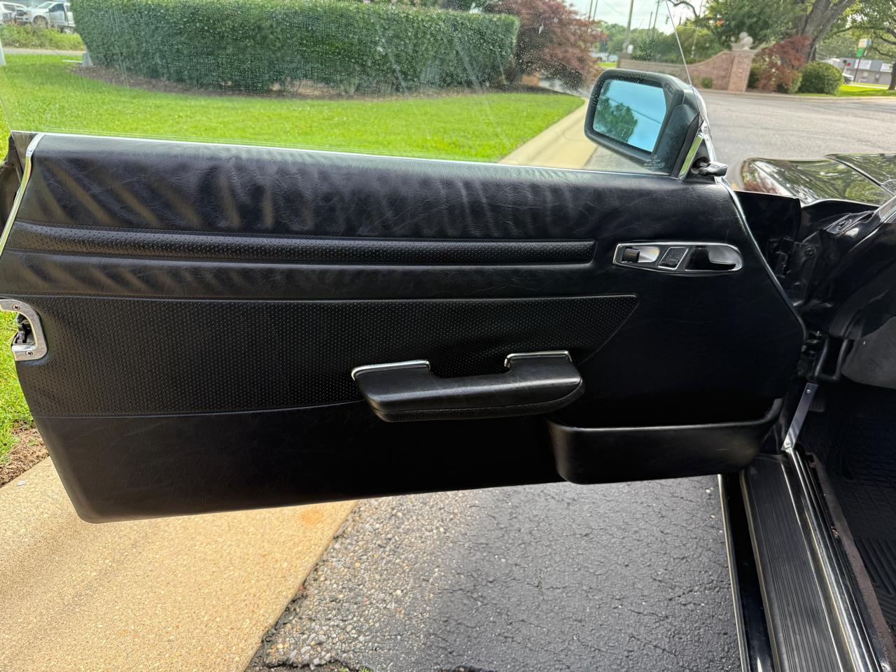 Mercedes-Benz 560 SL coupe 1989