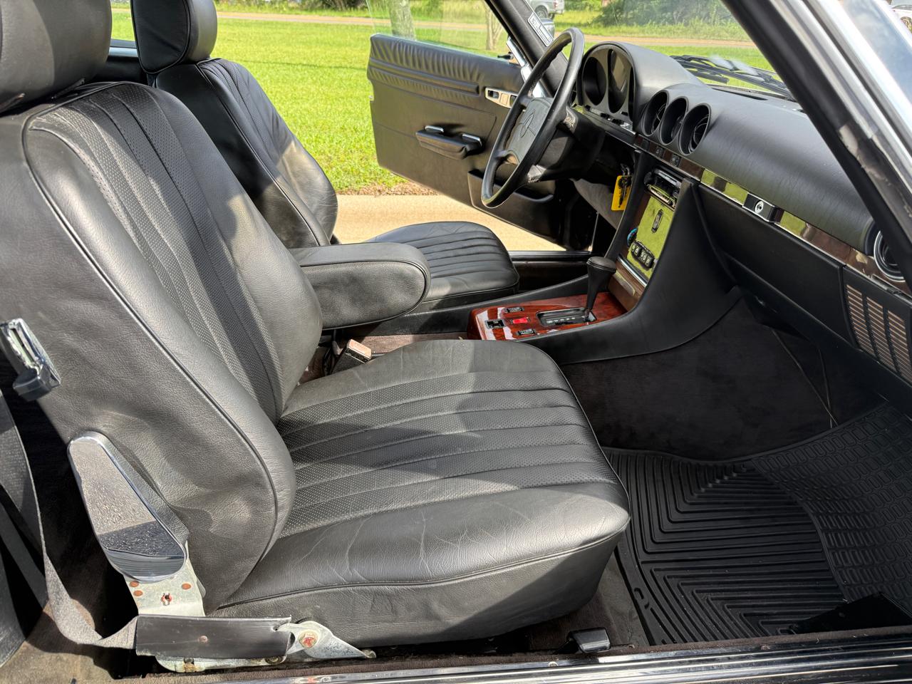 Mercedes-Benz 560 SL coupe 1989