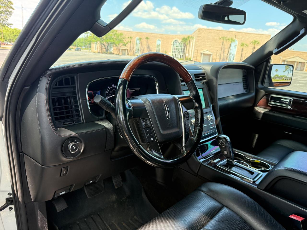 Lincoln Navigator L Reserve 2WD 2016