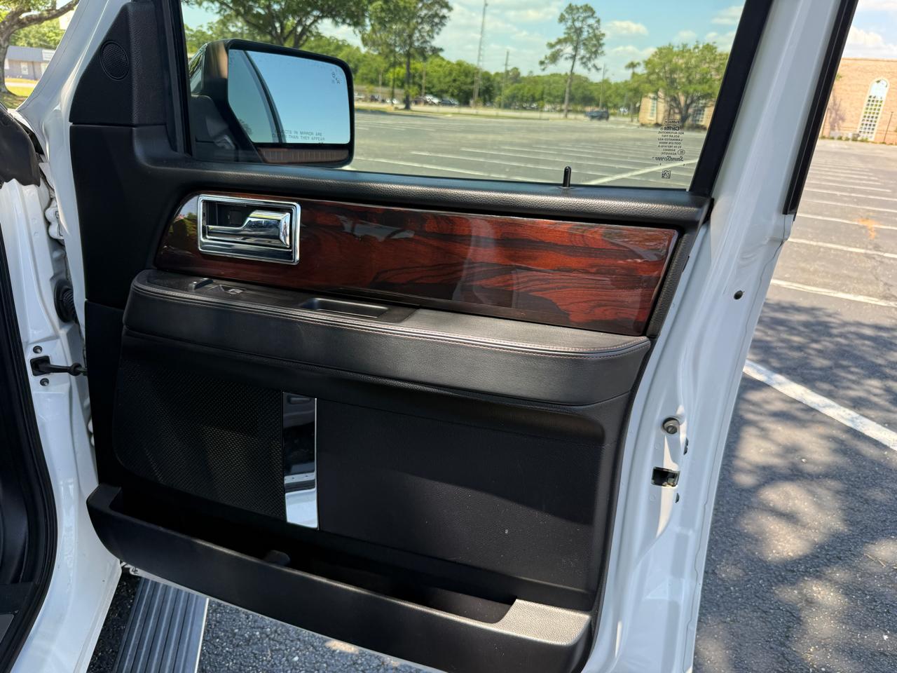 Lincoln Navigator L Reserve 2WD 2016