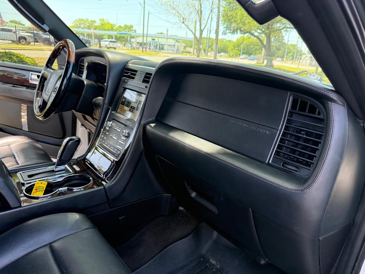 Lincoln Navigator L Reserve 2WD 2016