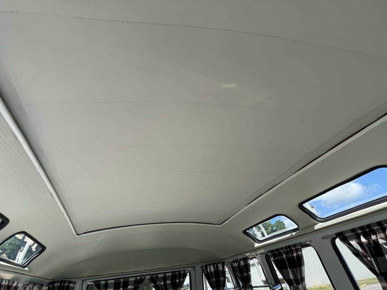 Volkswagen Samba  1973