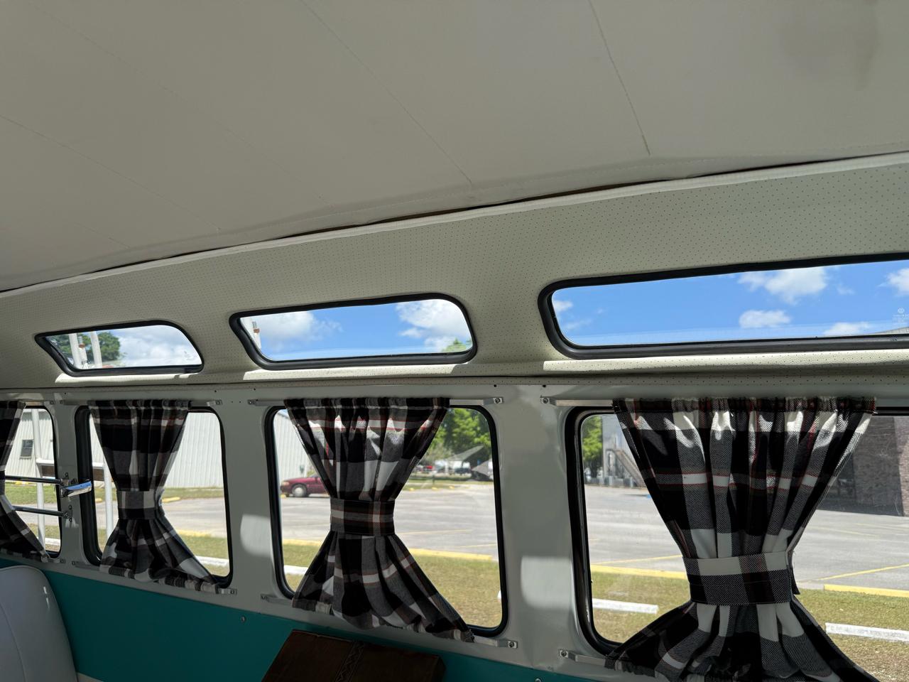 Volkswagen Samba  1973