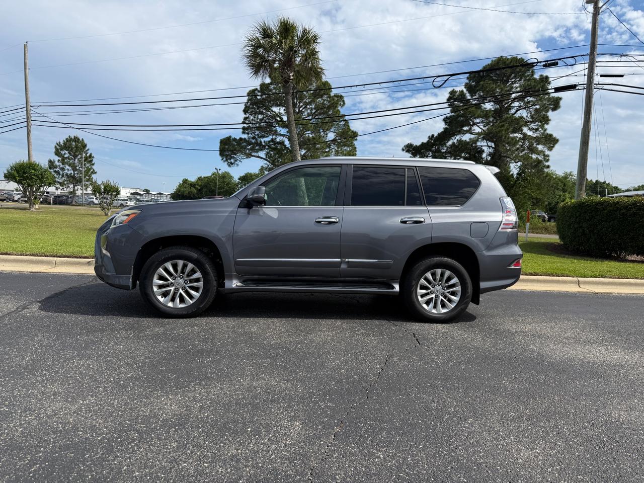 Lexus GX 460 Base 2017