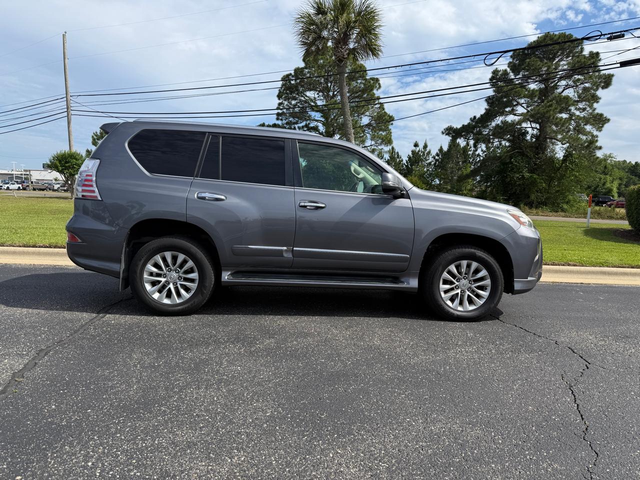 Lexus GX 460 Base 2017