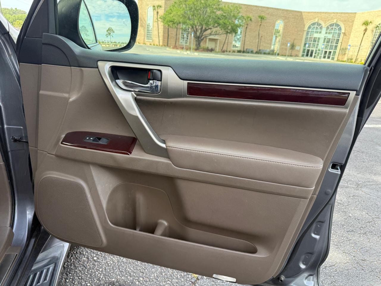 Lexus GX 460 Base 2017