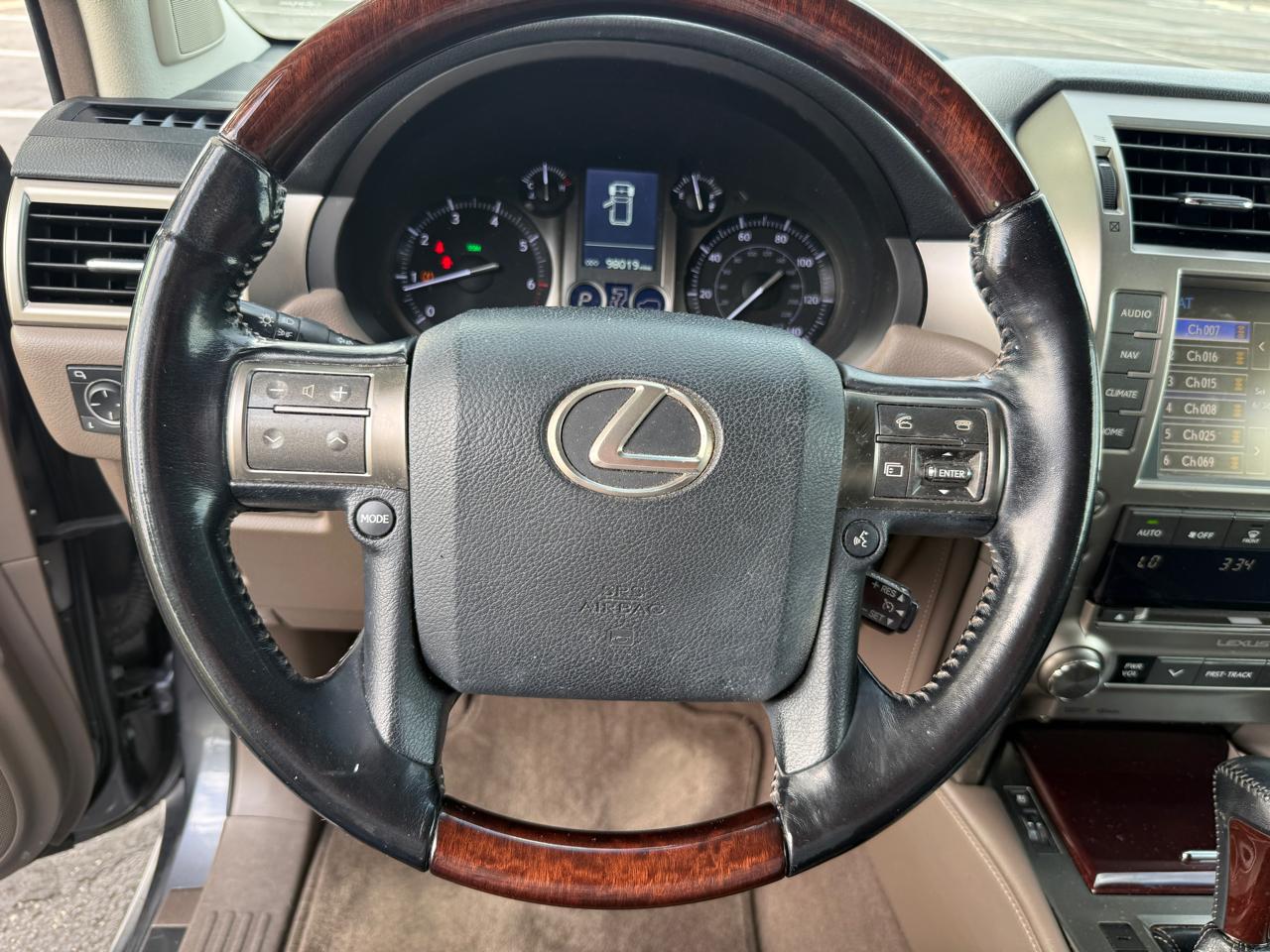 Lexus GX 460 Base 2017