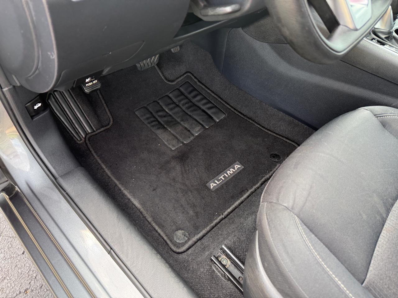 Nissan Altima 2.5 SV 2022