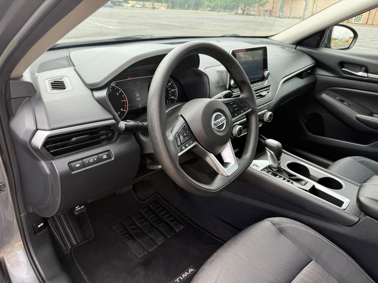 Nissan Altima 2.5 SV 2022