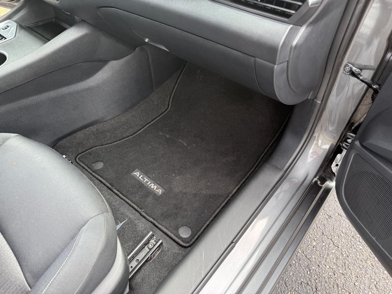 Nissan Altima 2.5 SV 2022