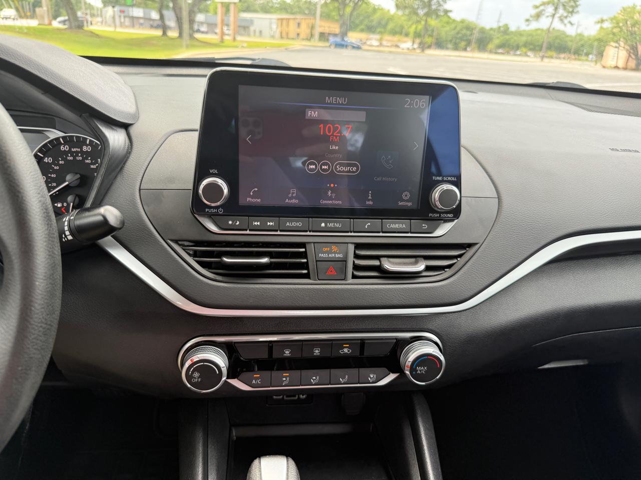 Nissan Altima 2.5 SV 2022