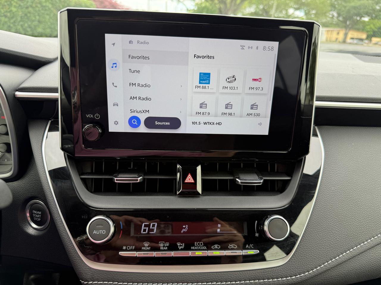 Toyota Corolla SE Hatchback 2023