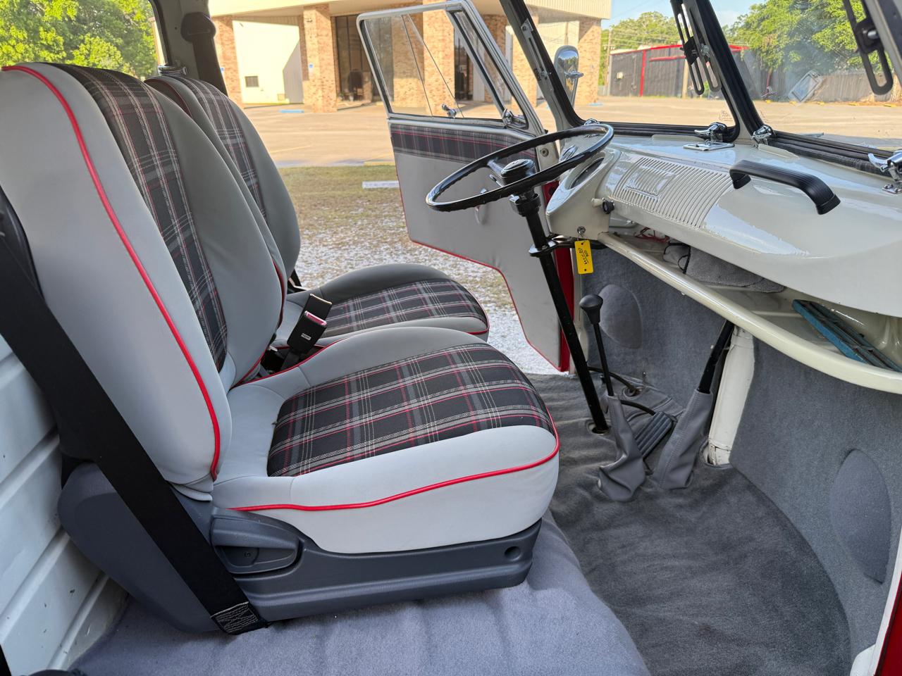 Volkswagen Bus  1966