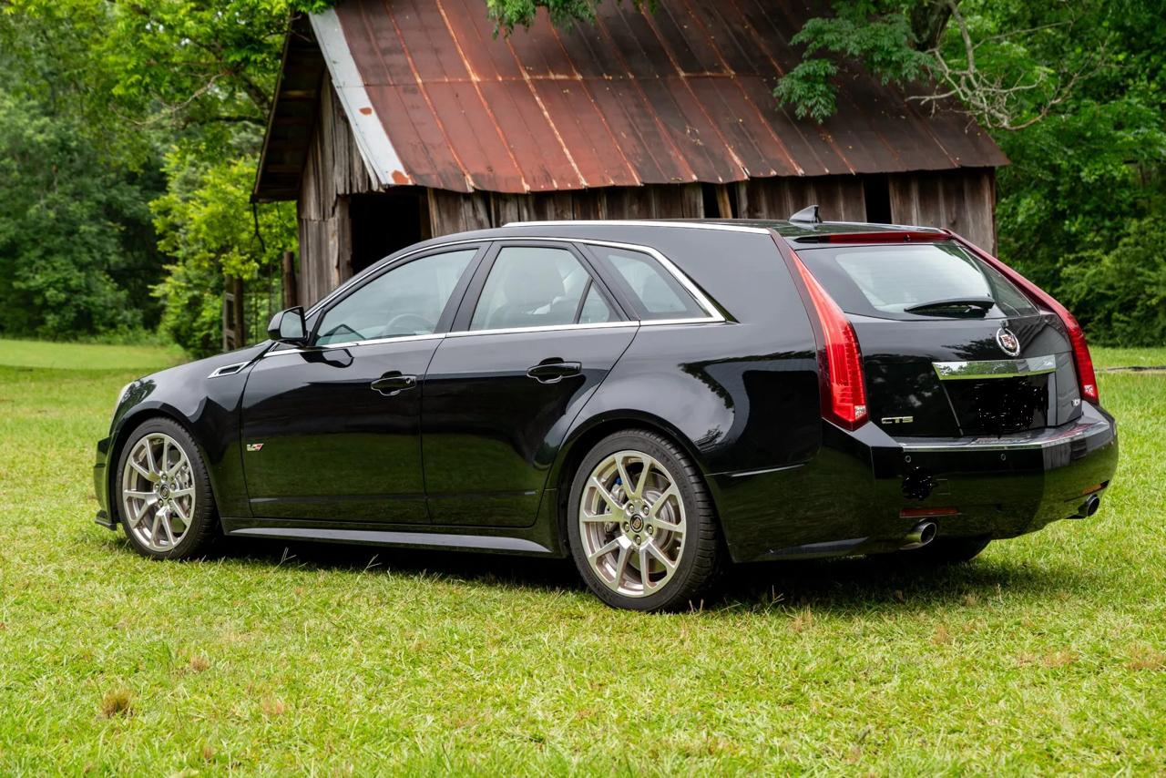 Cadillac CTS Sport Wagon V 2012