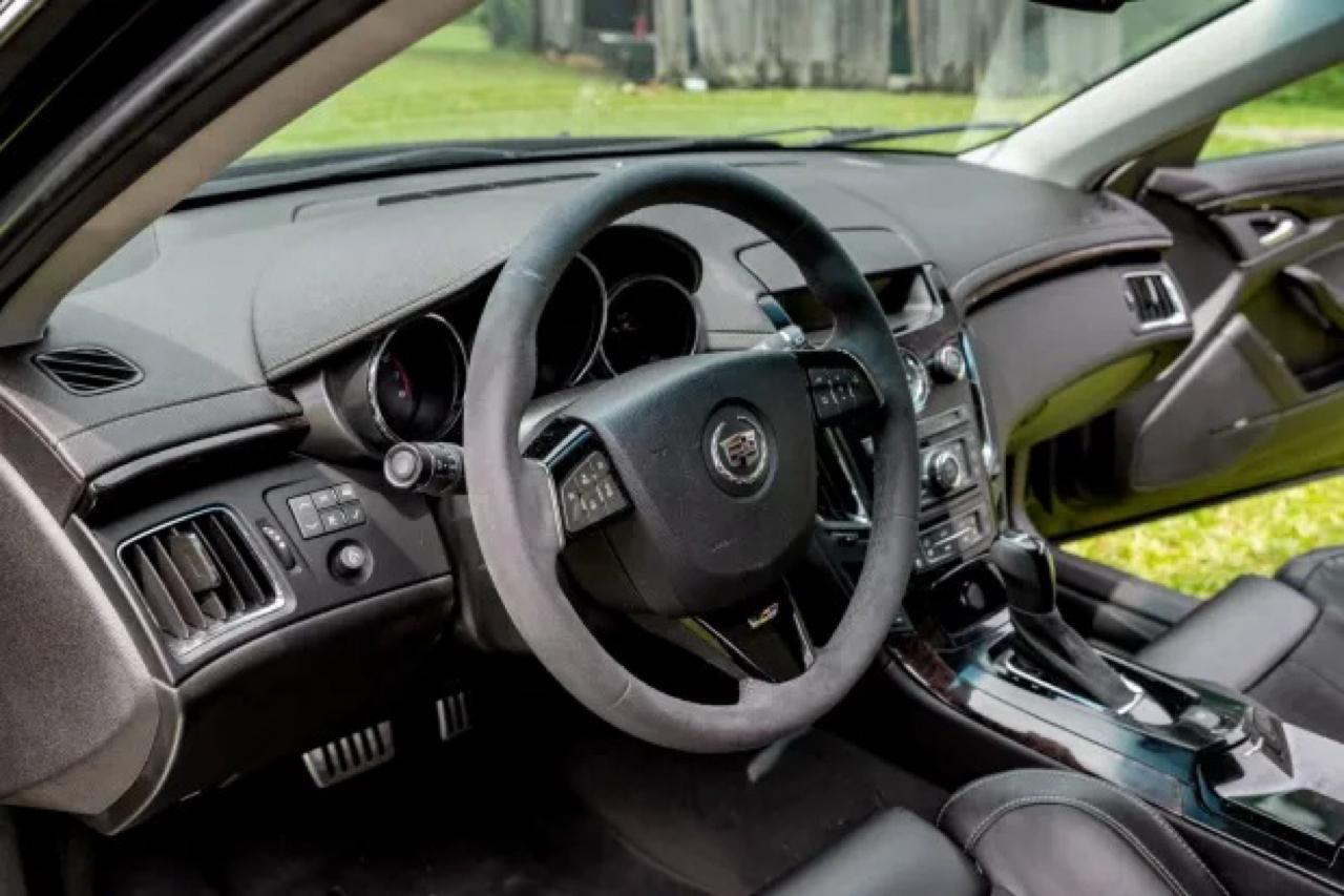 Cadillac CTS Sport Wagon V 2012